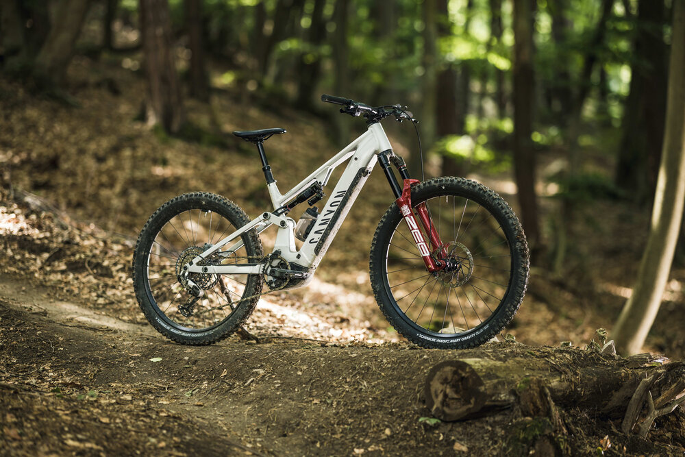 クンルンネイゴン CANYON'S MOST VERSATILE E-MTB GETS A POTENT CAPABILITY UPGRADE